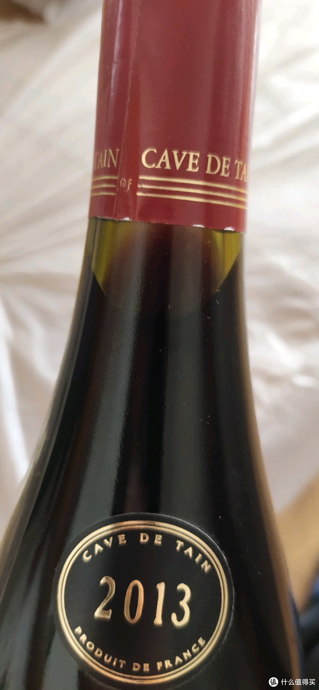 国内少见产区，来自北罗纳河谷埃米塔日产区单一品种西拉干红葡萄酒味道与南罗纳河谷混酿葡萄酒口味别样