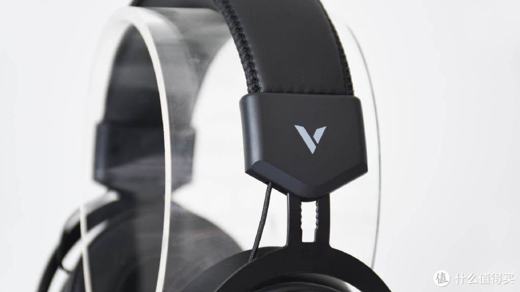 雷柏VH650游戏耳机：大耳罩舒适佩戴 虚拟7.1声道听声辨位