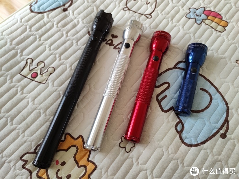 开箱一个少见的镁光（MAGLITE）4D氙气灯泡手电。