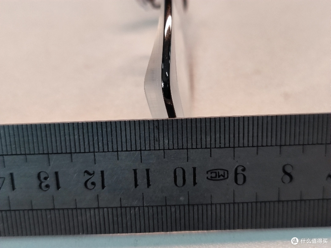 800度近视不同折射率配镜对比