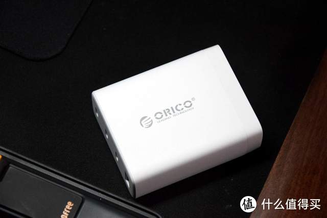 超级充电下还为别的手机快速充电，ORICO 100W氮化镓充电器体验