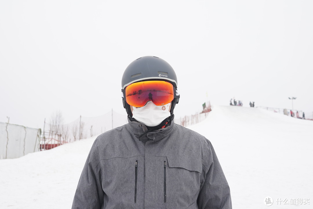 视频：三亿人的冰雪梦  听音乐、通话皆可，Smart4u蓝牙滑雪头盔体验