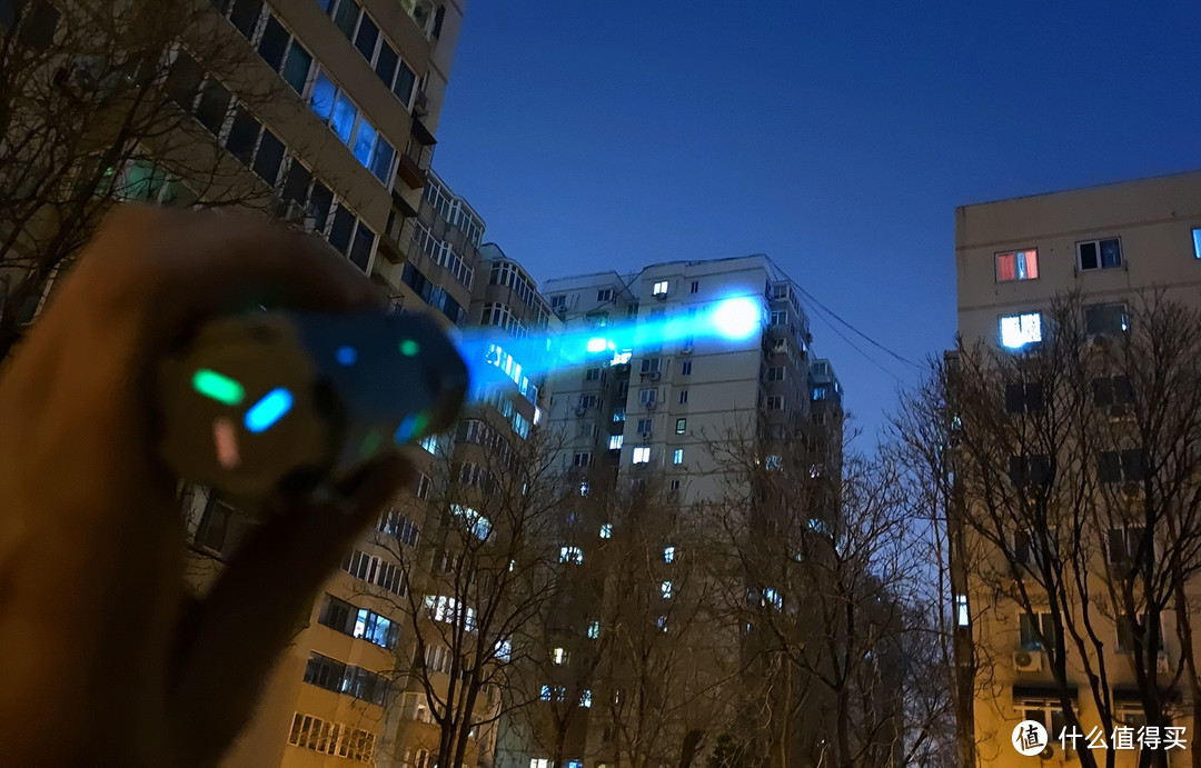 收藏版的手电筒，激光中的凡尔赛：雷明兔雷神5激光手电