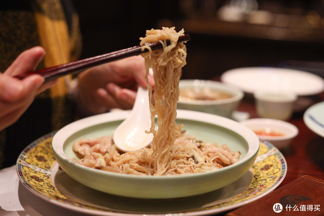 这家女王去过的五星级酒店，竟然还有三家米其林餐厅？ | 试吃试睡第25期：广州白天鹅宾馆