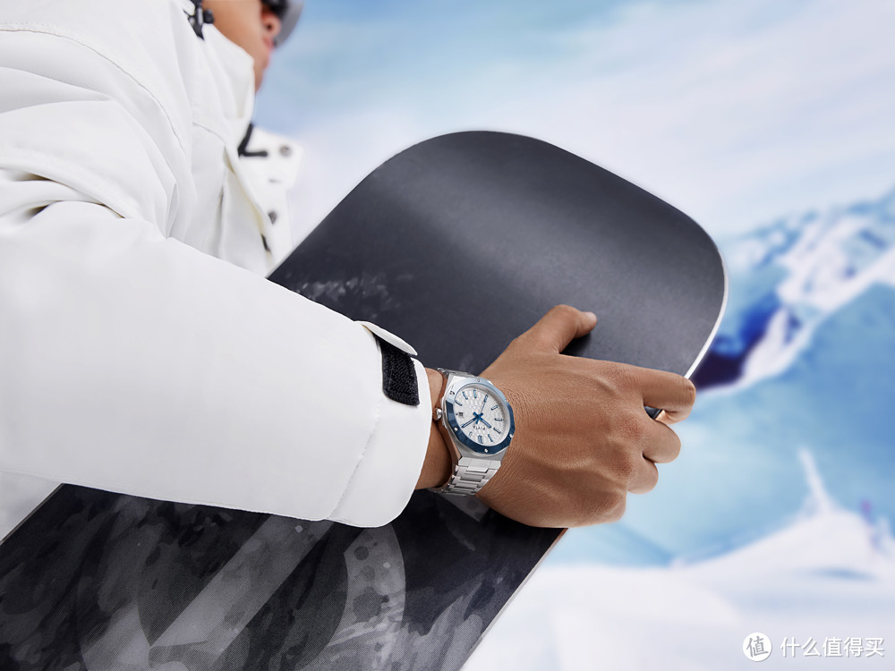 很有名士表和艾米龙的影子！飞亚达推出“冰雪奇想”限量腕表