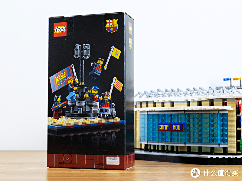 LEGO 10284 创意系列巴萨主场【诺坎普球场】