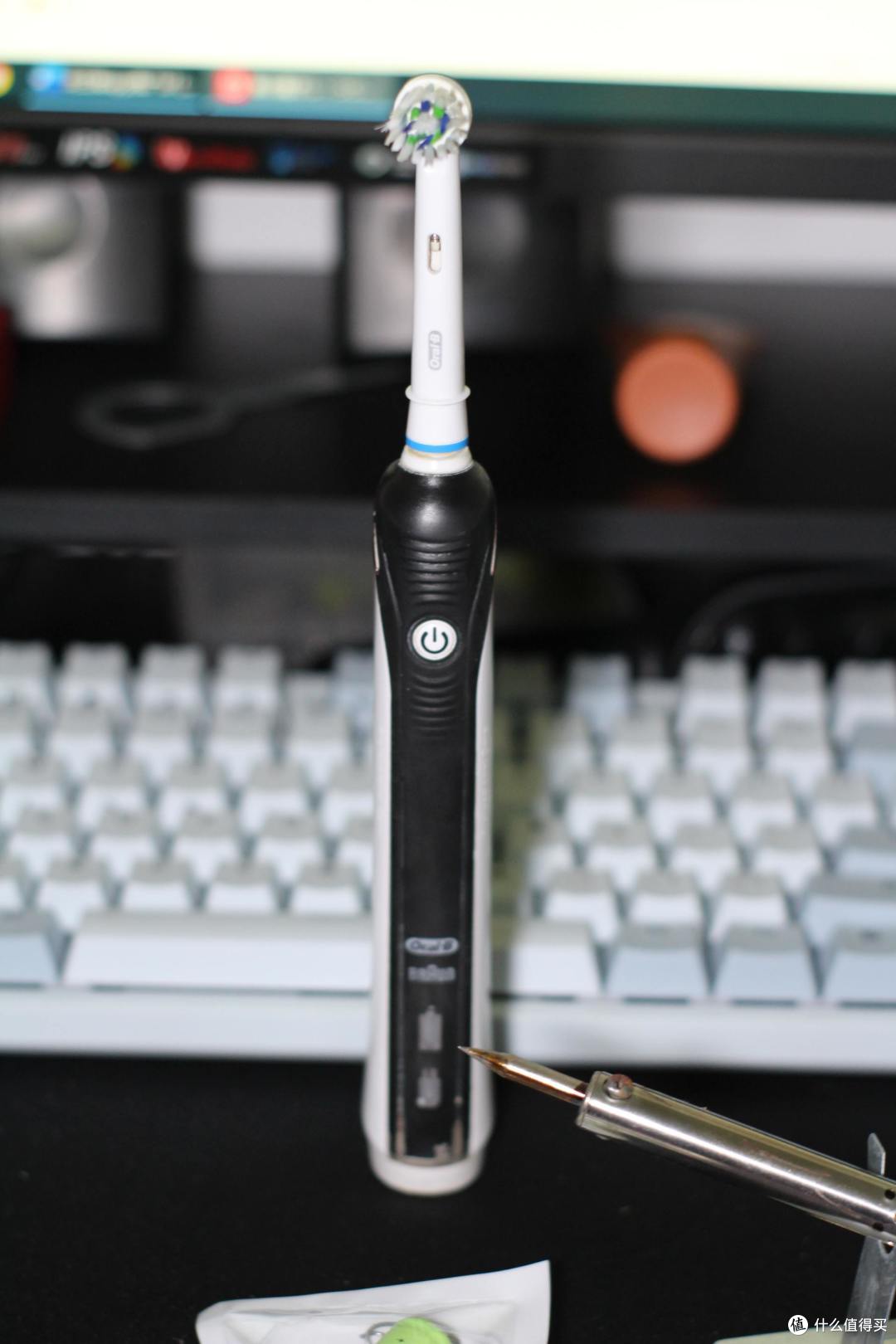 狂省400!博朗电动牙更换电池,再干8年!_电动牙刷_什么值得买