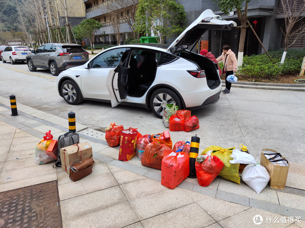 暴力驾驶70天特斯拉Model Y，告诉你刹车到底灵不灵