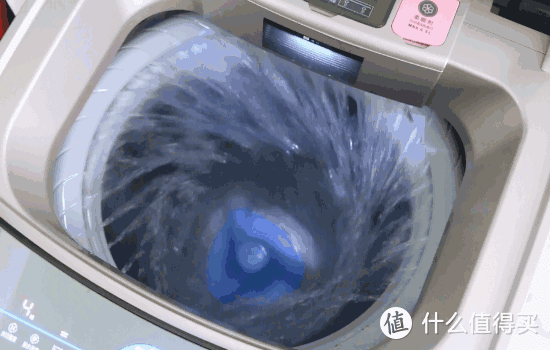 衣服越洗越臭？打开洗衣机暗藏的“小开关”，里面全都是脏水
