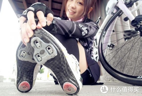 ▲锁鞋，有效提高骑行踩踏效率。