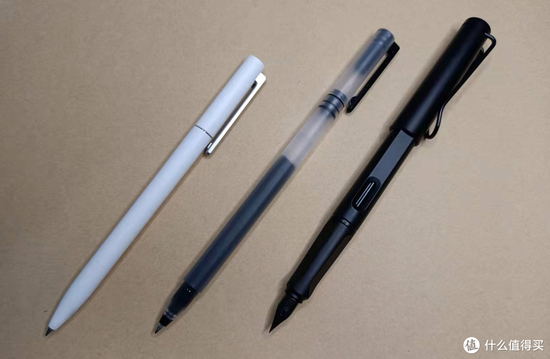 30块的钢笔能打吗？国产双供墨，LAMPO炫黑钢笔体验