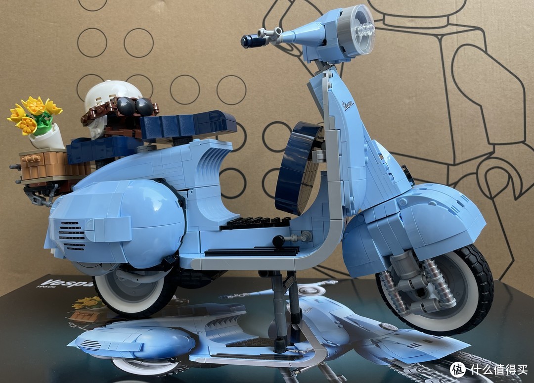 TOYSTORY 篇十 皇家蓝的浪漫邂逅--乐高10298 Vespa 125套装体验