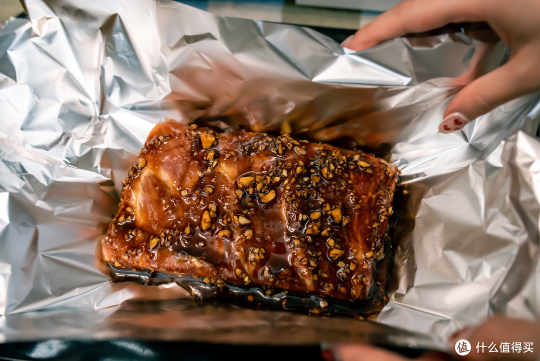 微蒸烤箱到底好不好用？在家自制海鲜大咖，人均50吃到饱！奉上料理全过程+6款食谱，附东芝SD80体验