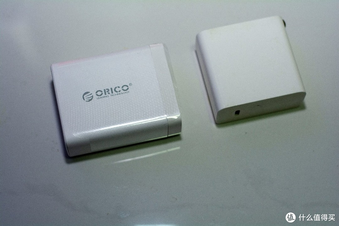 化繁为简ORICO PV100 奥睿科100W氮化镓充电器日常出行好助手