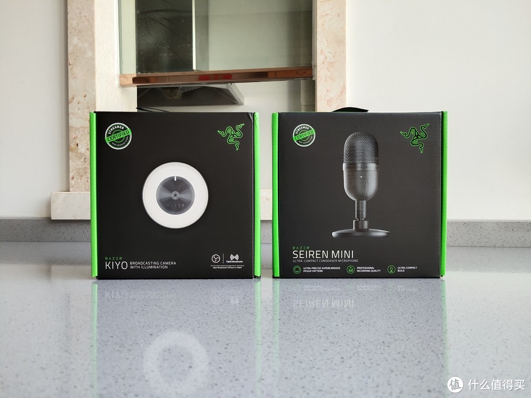 即连即用，轻松开播——雷蛇 Razer 清姬摄像头+魔音海妖迷你版麦克风评测。