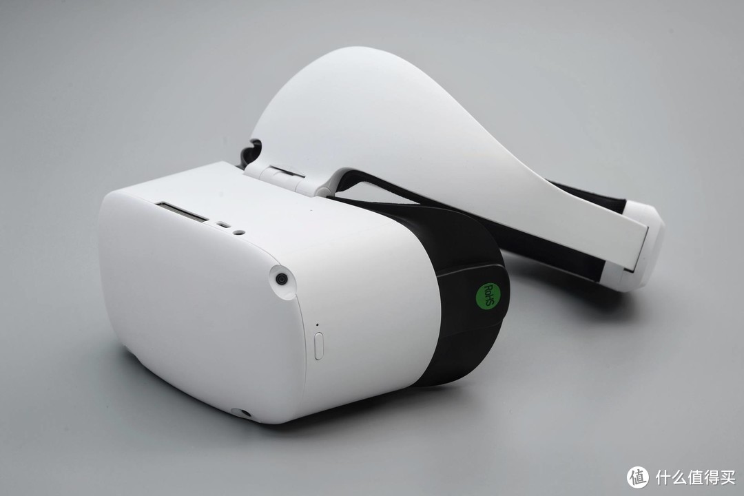 性价比出色的6DoF产品！开箱奇遇DREAM VR一体机
