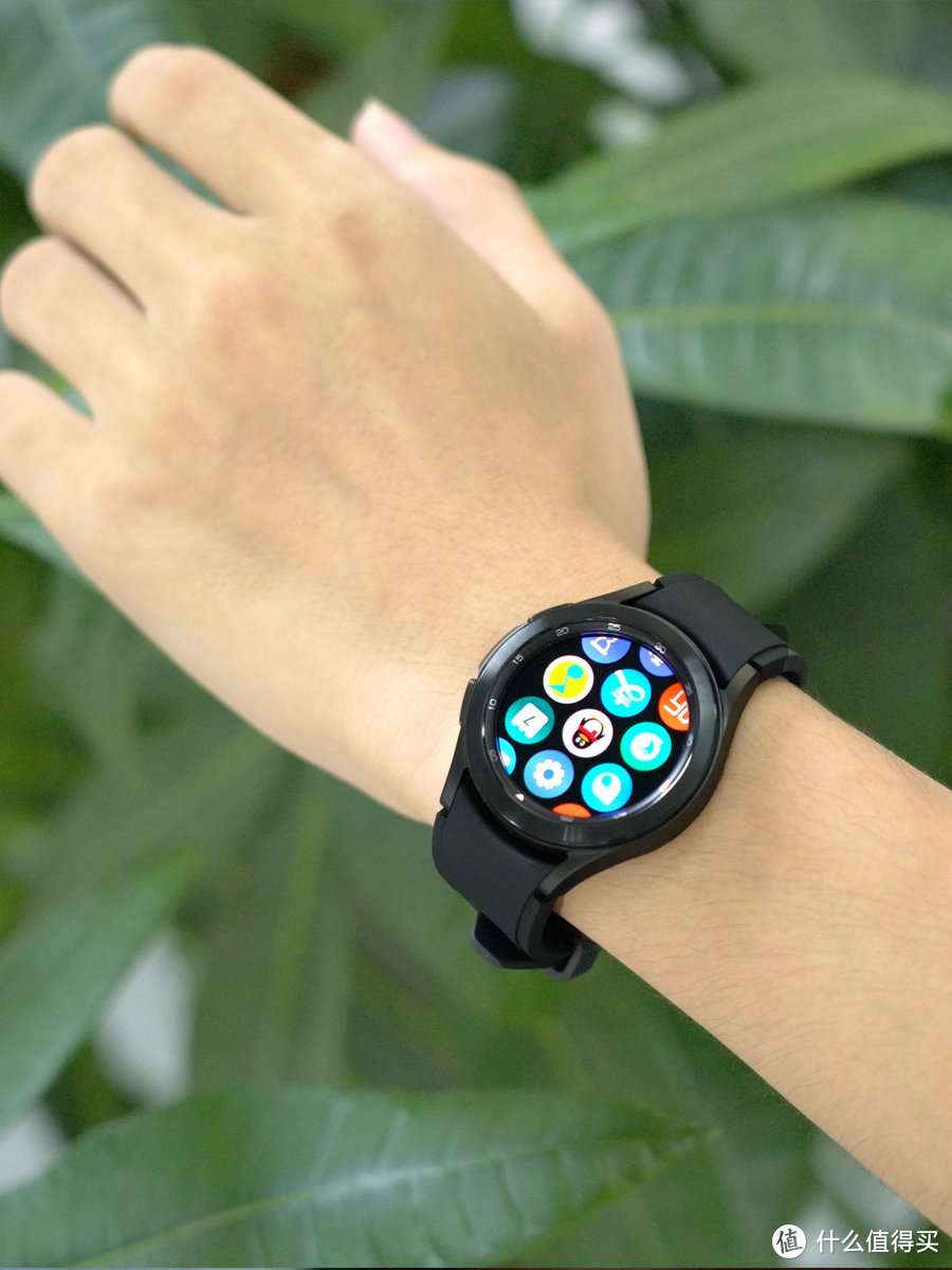 三星Watch4系列智能手表，为健康保驾护航！