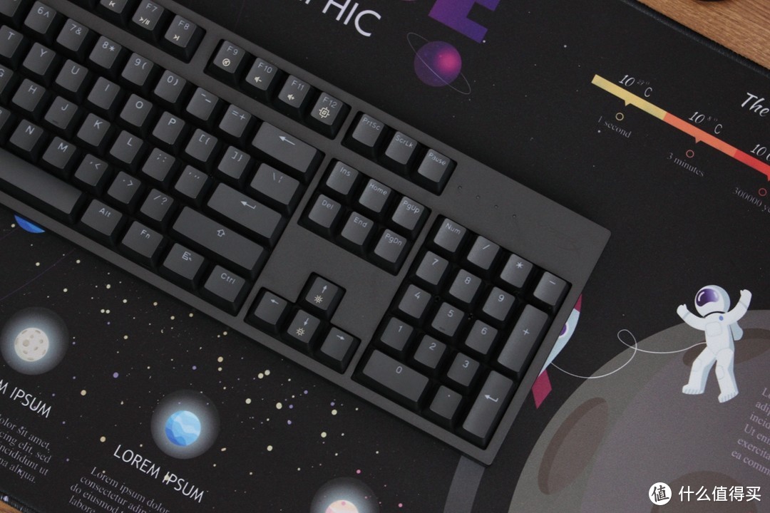 另一种简约的味道—— HyperX Alloy Mars 2游戏机械键盘开箱体验