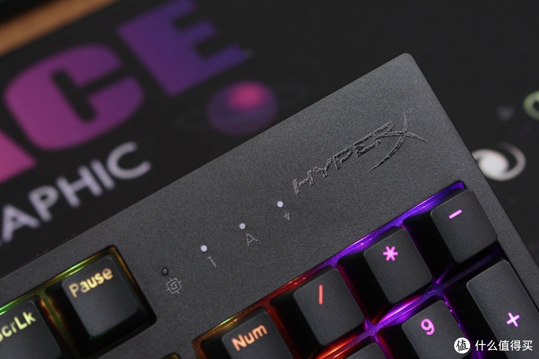 另一种简约的味道—— HyperX Alloy Mars 2游戏机械键盘开箱体验