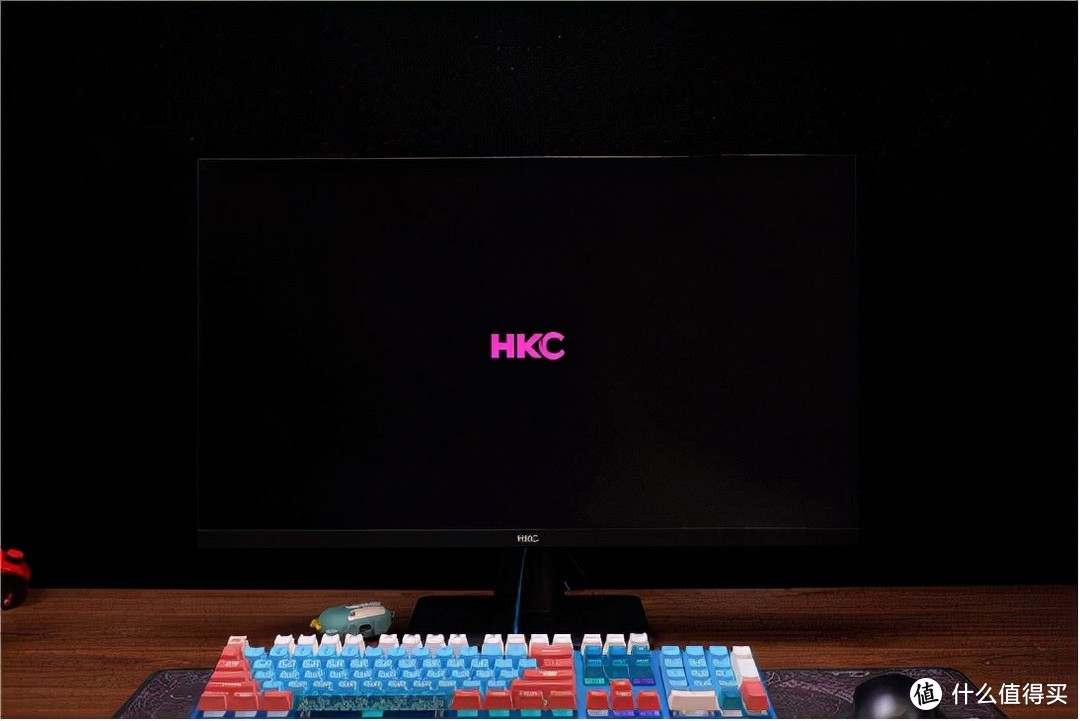 优秀的显示器，一台就够—HKC T2751U专业影像设计显示器体验！