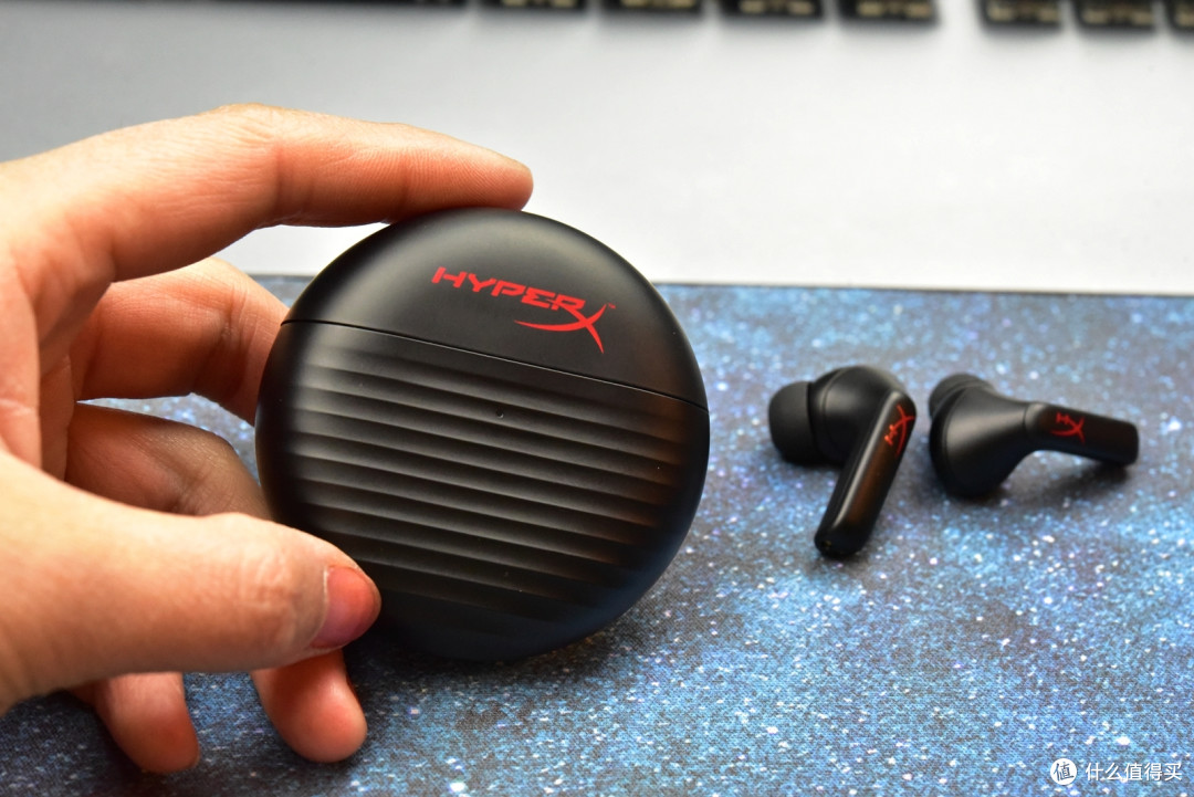 超便宜的hyperx云雀tws上手亮点不多但适合手游