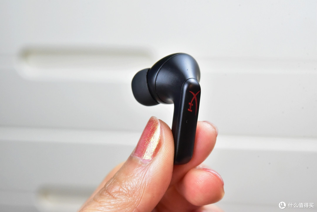 超便宜的hyperx云雀tws上手亮点不多但适合手游