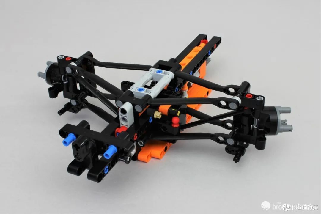 乐高机械组42141mclarenformula1赛车开箱评测