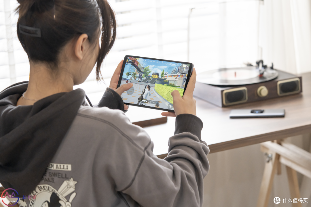 联想拯救者Y700测评：骁龙870配游戏平板，绝！