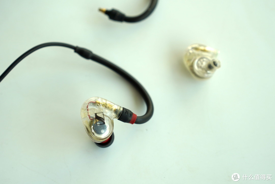 TWS互补耳机怎么选？7款千元有线耳塞小横评
