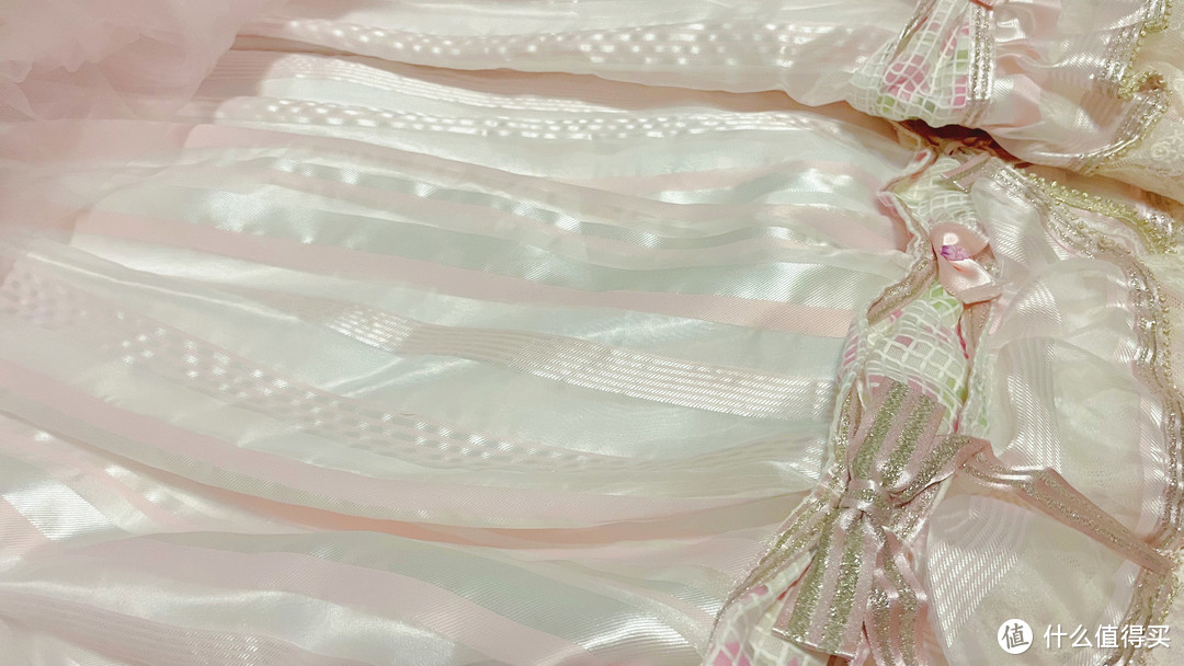 价值1.5万的Lolita裙子“和平之春”质量究竟怎么样？小编亲测实拍