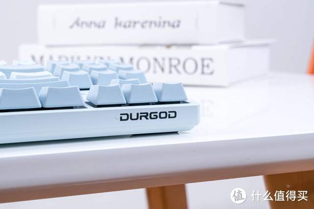 杜伽K320机械键盘上手体验：原厂樱桃轴体，打工人必备品