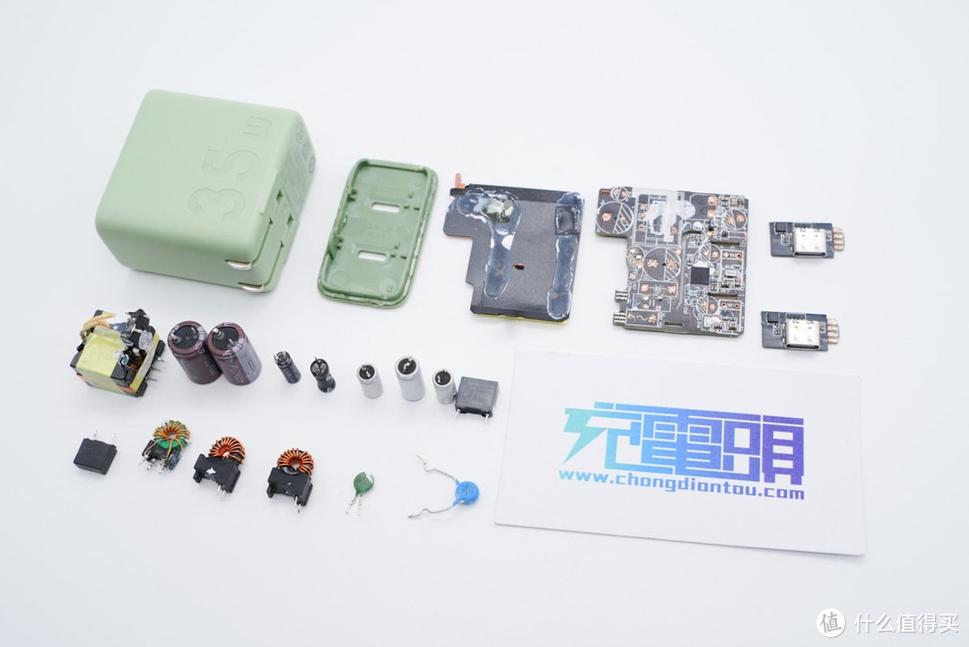 拆解报告：ZMI紫米 GaN3充电器35W（2C）