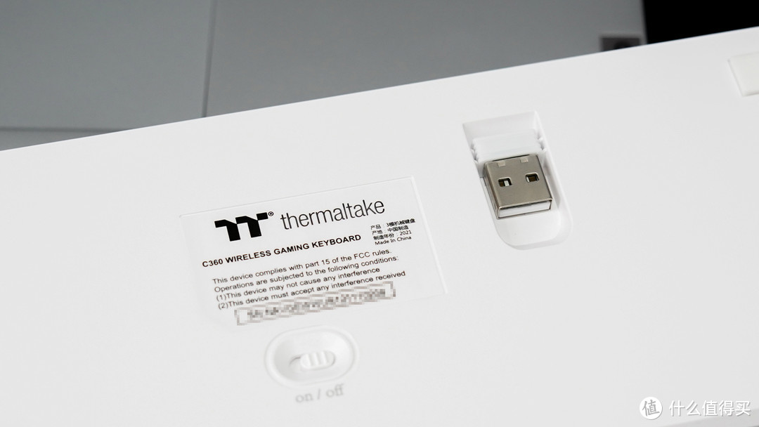 Thermaltake C360机械键盘体验：RGB 热插拔 三模无线 样样精通