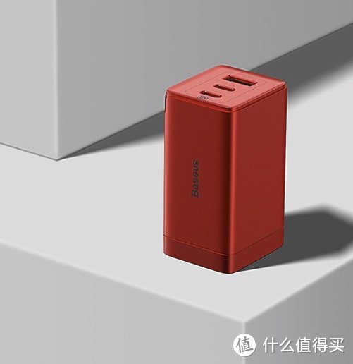 差旅好物！倍思 GaN3 Pro 65W 氮化镓三口充电器