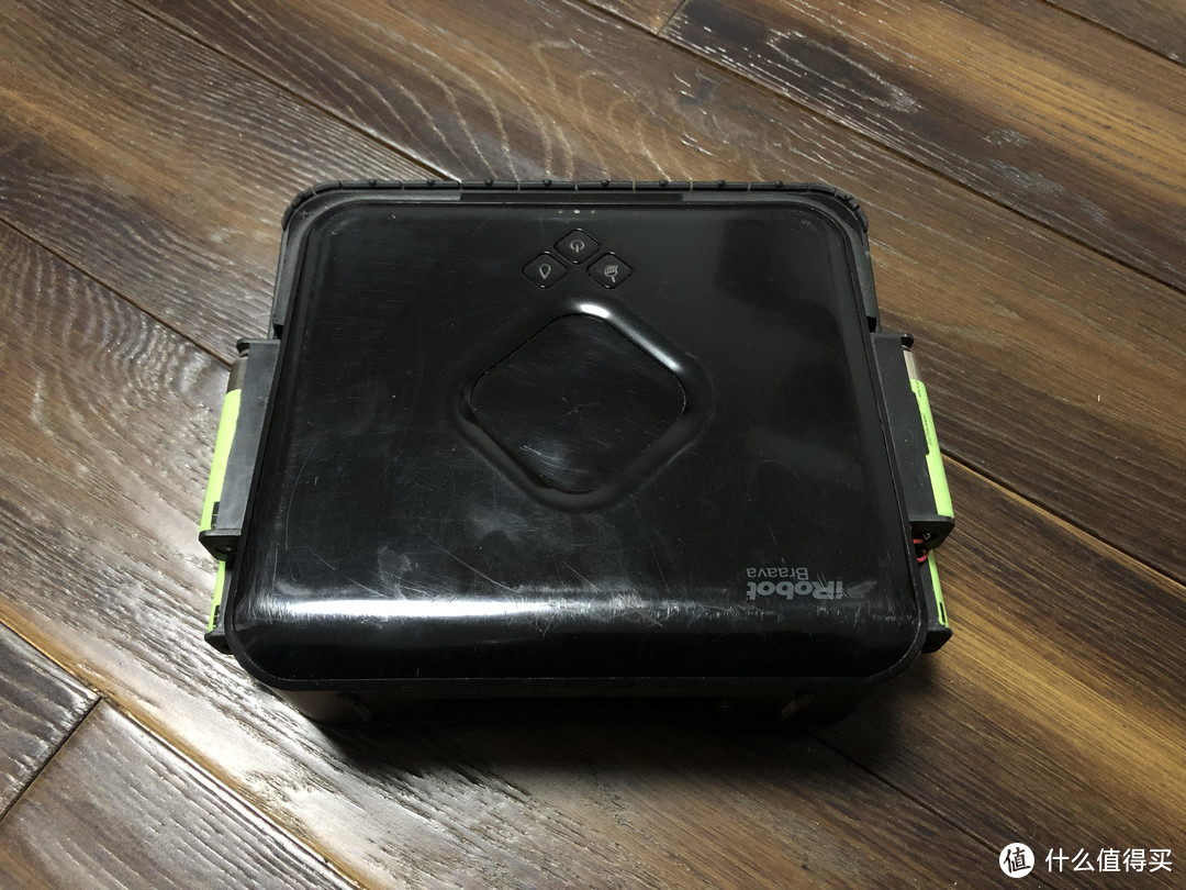 不到43块成本：iRobot Braava 380T 拖地机，外挂4节18650电池