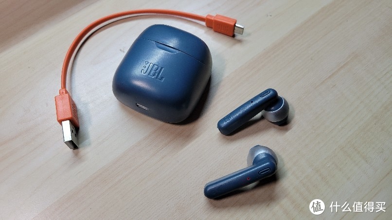 JBL tune 225