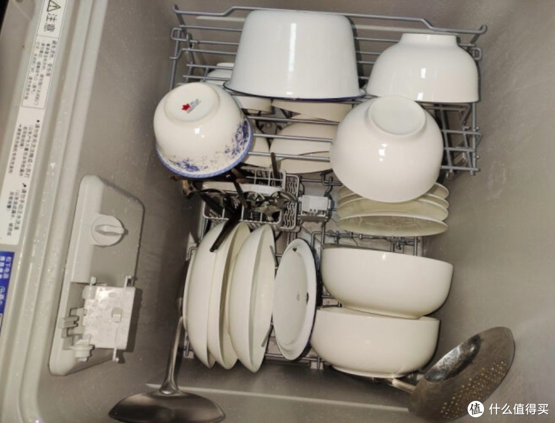 洗碗机怎么买才不会坑？2022 洗碗机推荐指南，帮你选择最适合你的洗碗机。