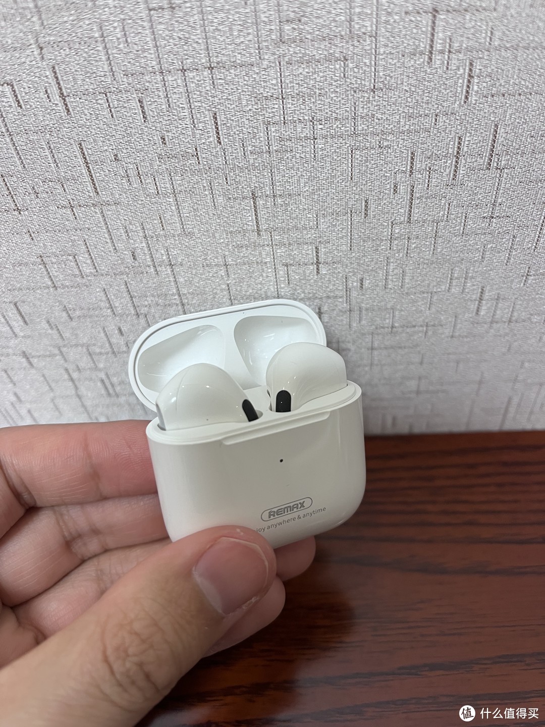 从Airpods 1代 到国民品牌倍思TWS Baseus W04 的较量