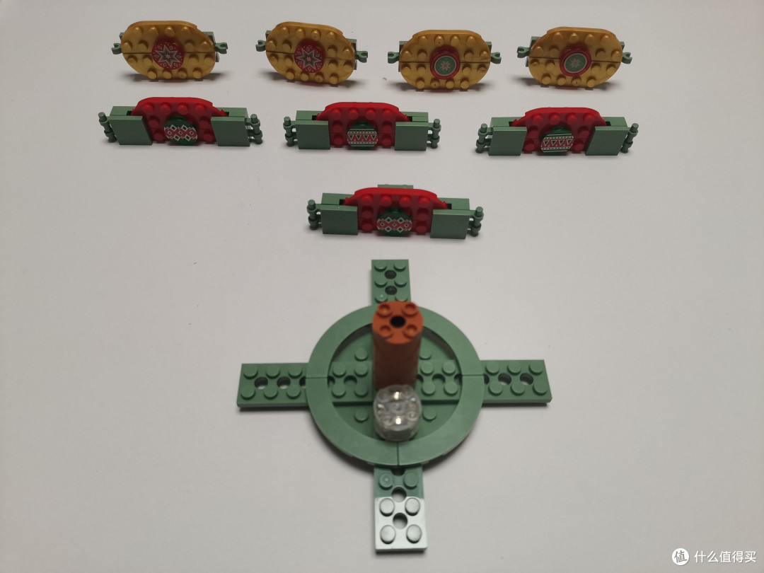 说明书这里有点小问题,可以明显的看到齿轮拼搭过程的演示,是有错误的