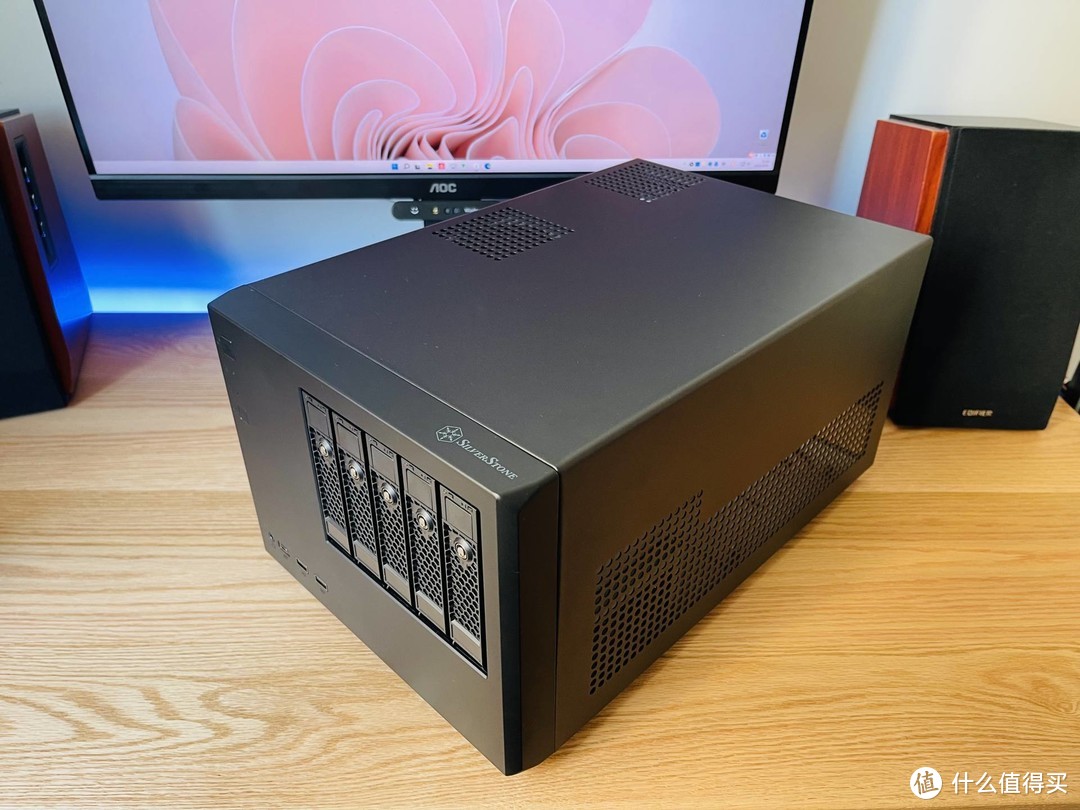 用银欣CS351多盘位NAS机箱，DIY一台高性能Windows NAS