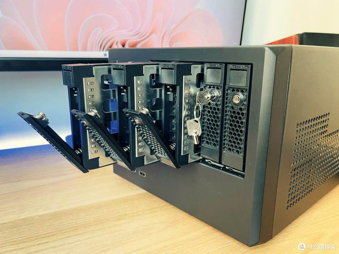 用银欣CS351多盘位NAS机箱，DIY一台高性能Windows NAS