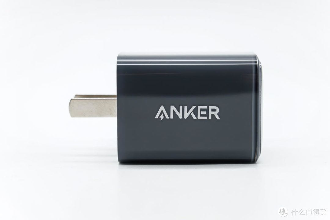 多彩 Anker 40W充电器评测：iPhone、iPad 双快充