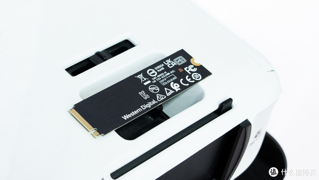 为什么新推的SSD，有外置缓存的越来越少了？