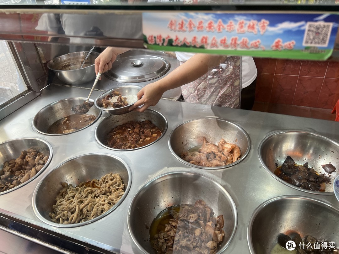联航盲盒飞梧州&柳州逛吃，狂嗦六碗螺蛳粉。顺便看看广西美景