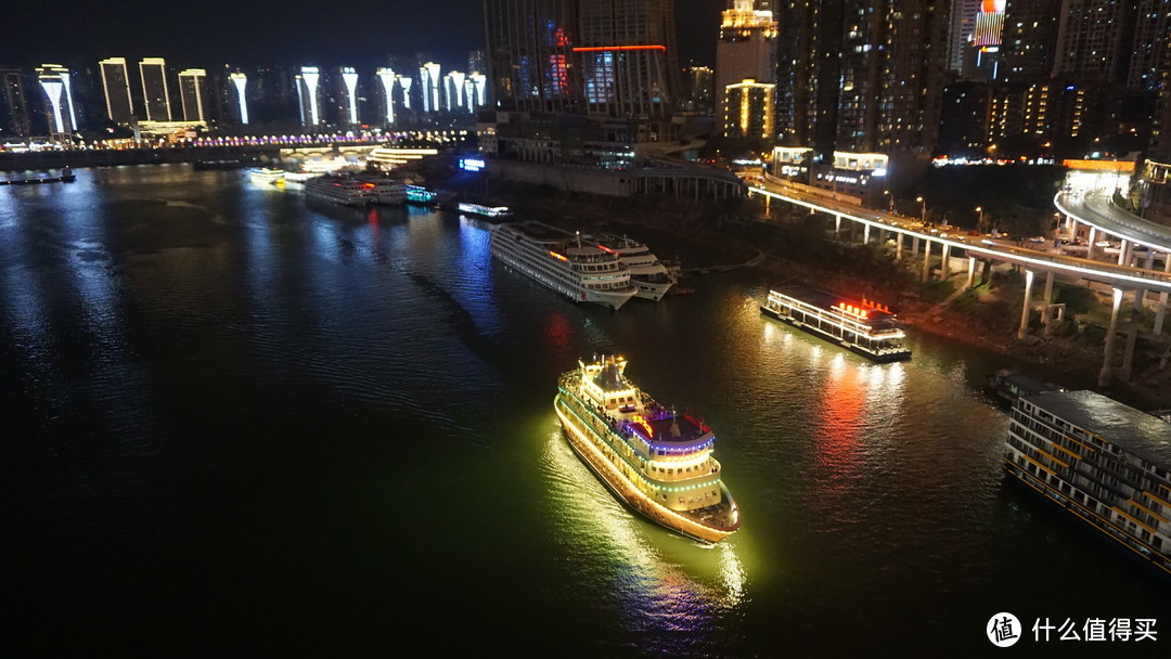 山城很特别 夜景真梦幻---一家三口重庆吃吃逛逛游记