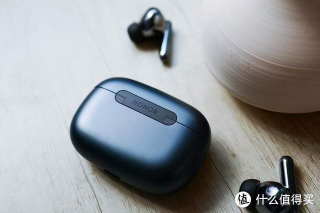 【首发详评】HiFi发烧友如何看待899元的荣耀EarBuds 3 Pro？测温“黑科技”真是噱头吗？