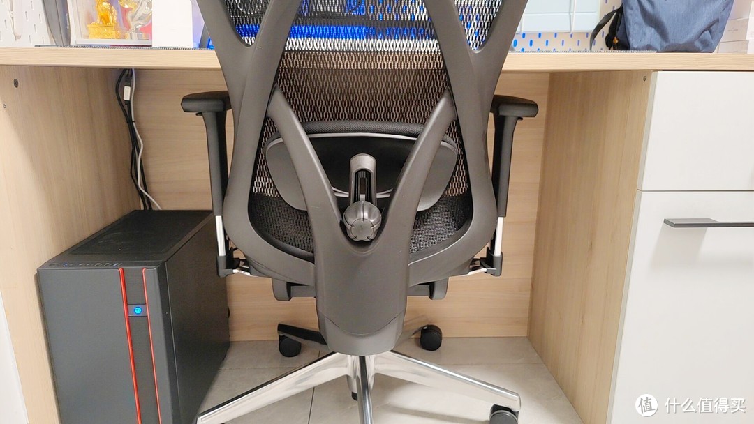 护颈护腰，透气全网特，永艺觉醒者D1人体工学椅舒适办公体验
