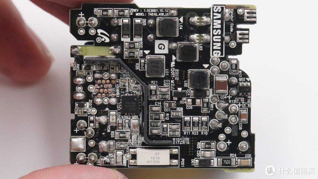 拆解报告：三星Galaxy S22+原装45W氮化镓充电器EP-T4510