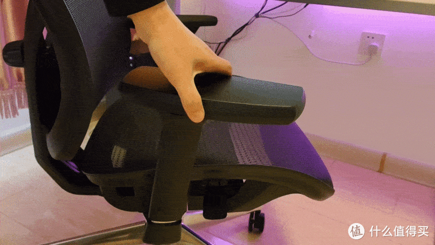 一把可坐可卧的舒适椅子：永艺全特网人体工学椅D1觉醒者