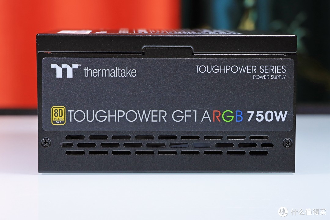 RGB 金牌电源，TT TOUGHPOWER GF1 ARGB 750W